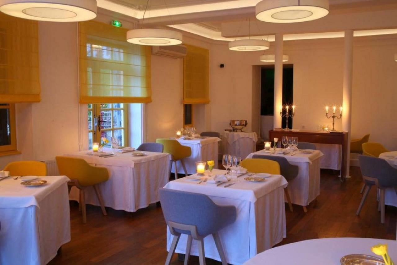Hotel Spa Frederic Carrion Et Sa Table Gastronomique Viré エクステリア 写真